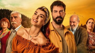 Kuzey Yıldızı İlk Aşk başrol oyuncuları sezona böyle veda etti!