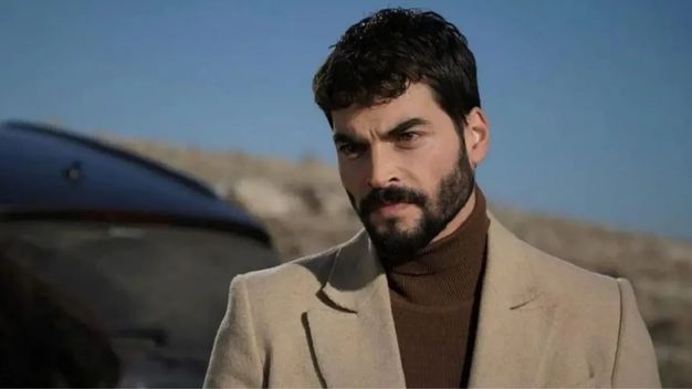 Akın Akınözü Aşk ve Taht Dizisiyle Ekranlara Dönüyor! 
