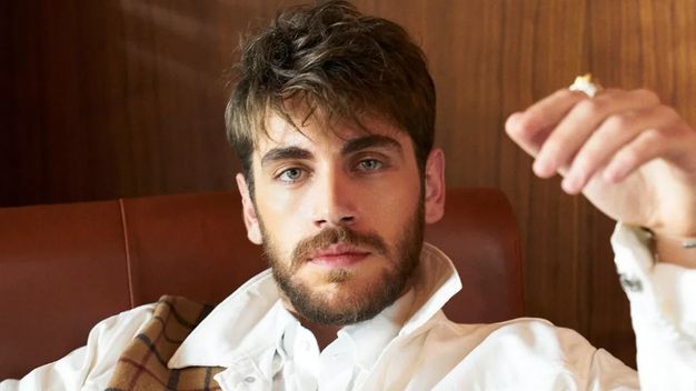 Sevdam Karadeniz'in Kuzey'i (Emre Bey) Kimdir?